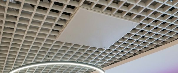 An Artus Air AR75 integrated into the 'egg carton' ceiling grid of 70 Chancery Lane
